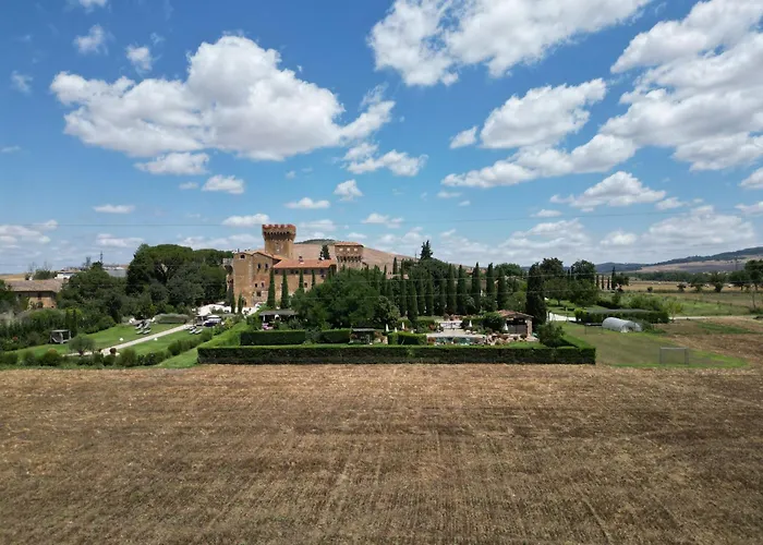 Castello La Grancia Di SpedalettoAgriturismo